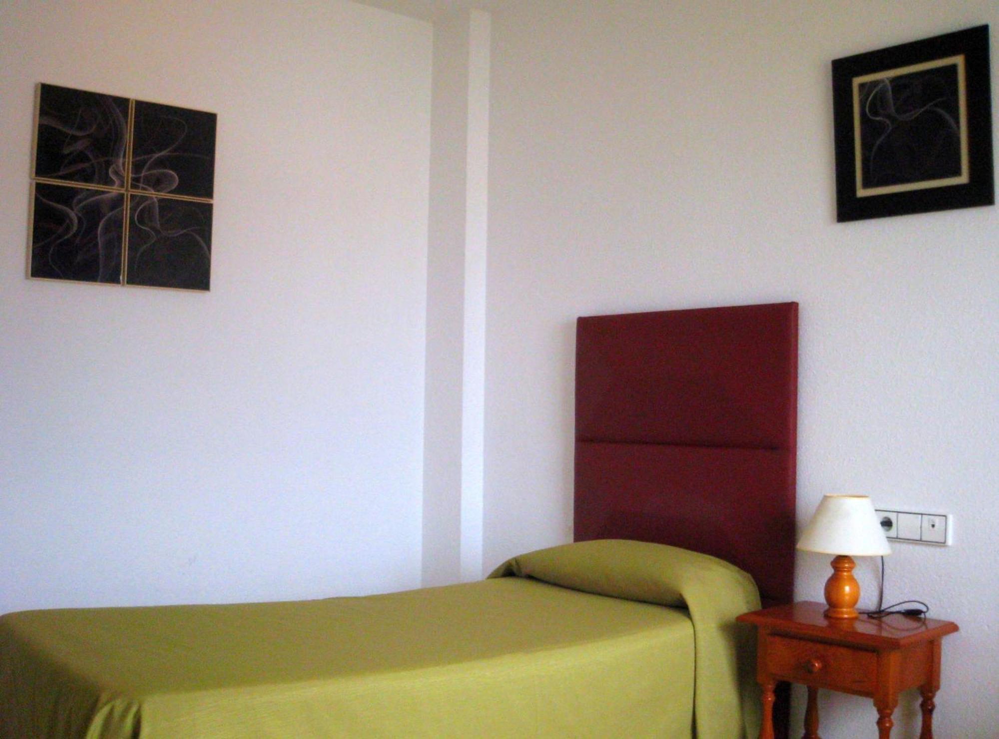 Hostal Esperanza Benajarafe Buitenkant foto