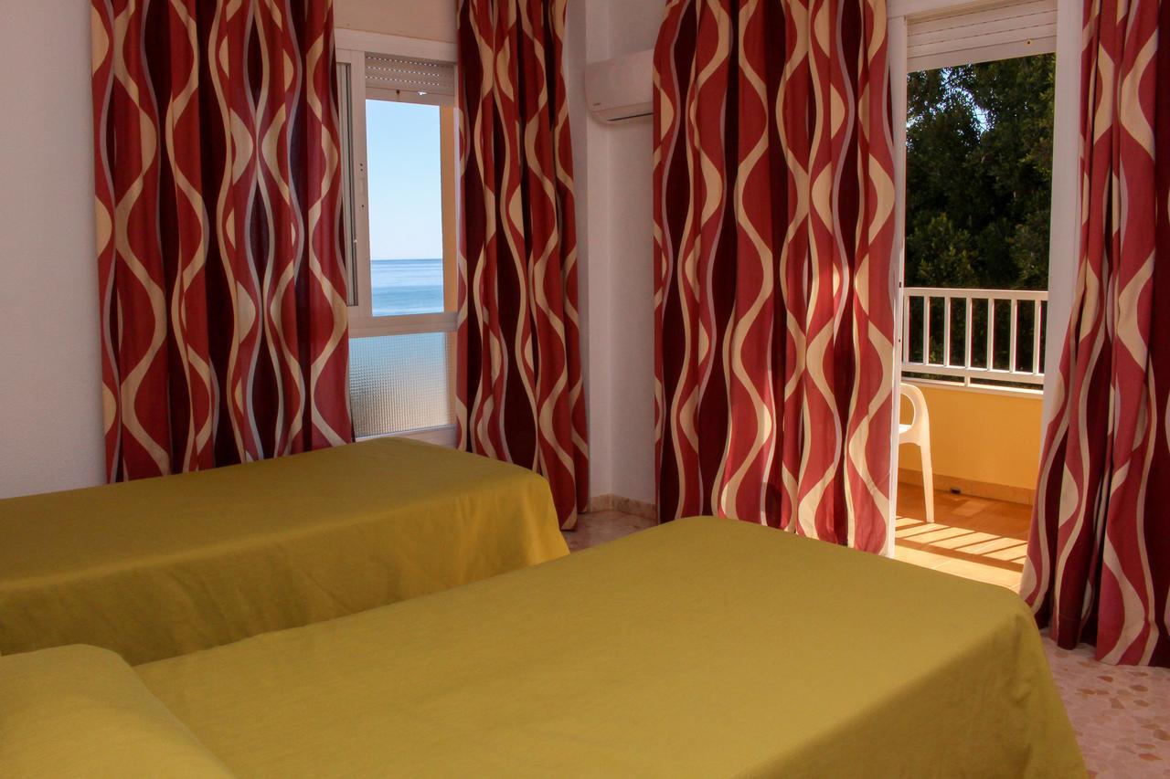 Hostal Esperanza Benajarafe Buitenkant foto