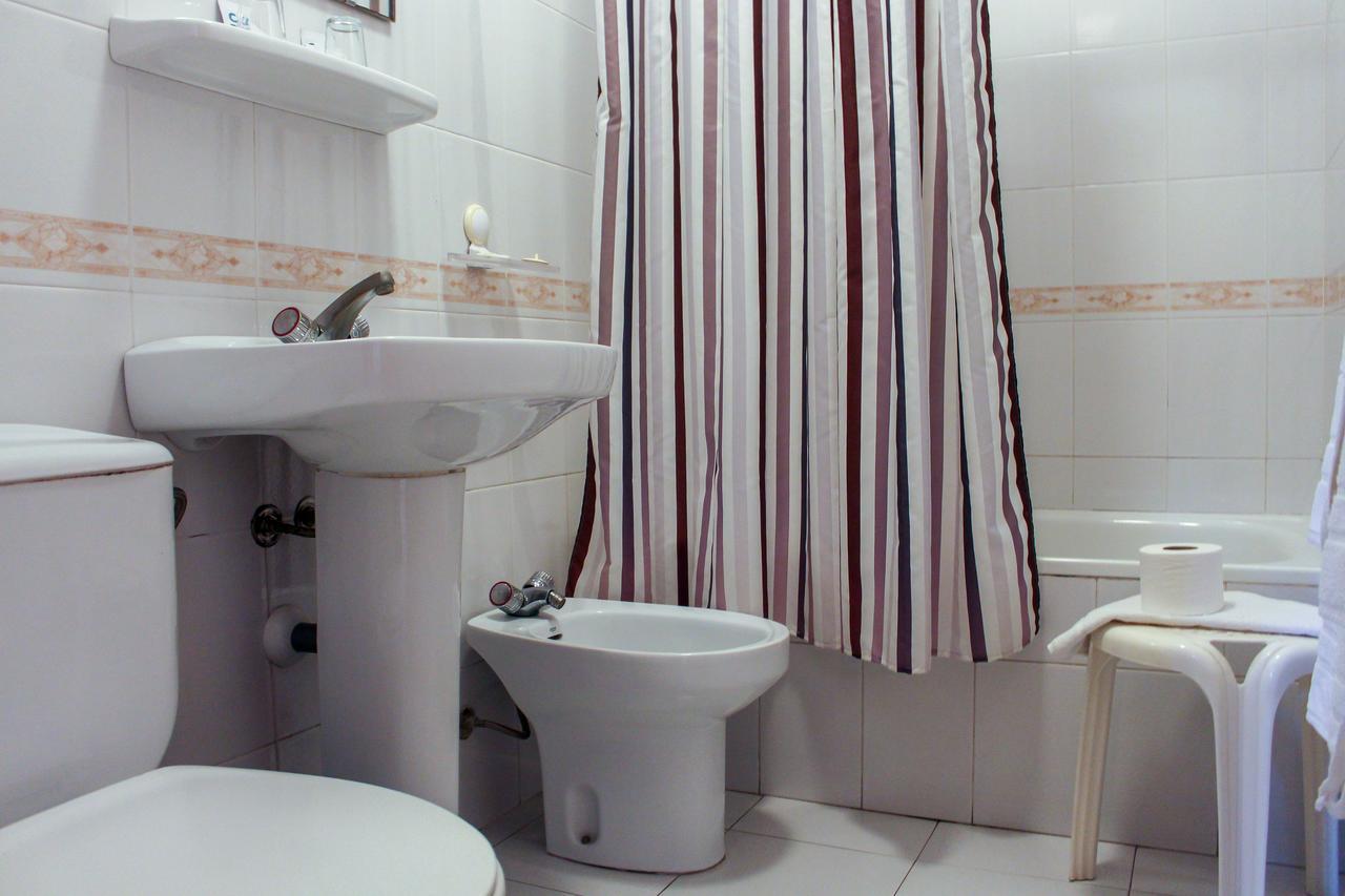 Hostal Esperanza Benajarafe Buitenkant foto