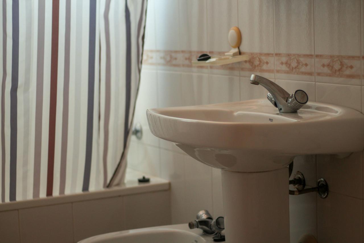 Hostal Esperanza Benajarafe Buitenkant foto