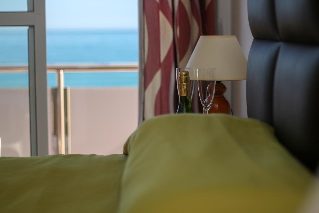 Hostal Esperanza Benajarafe Buitenkant foto