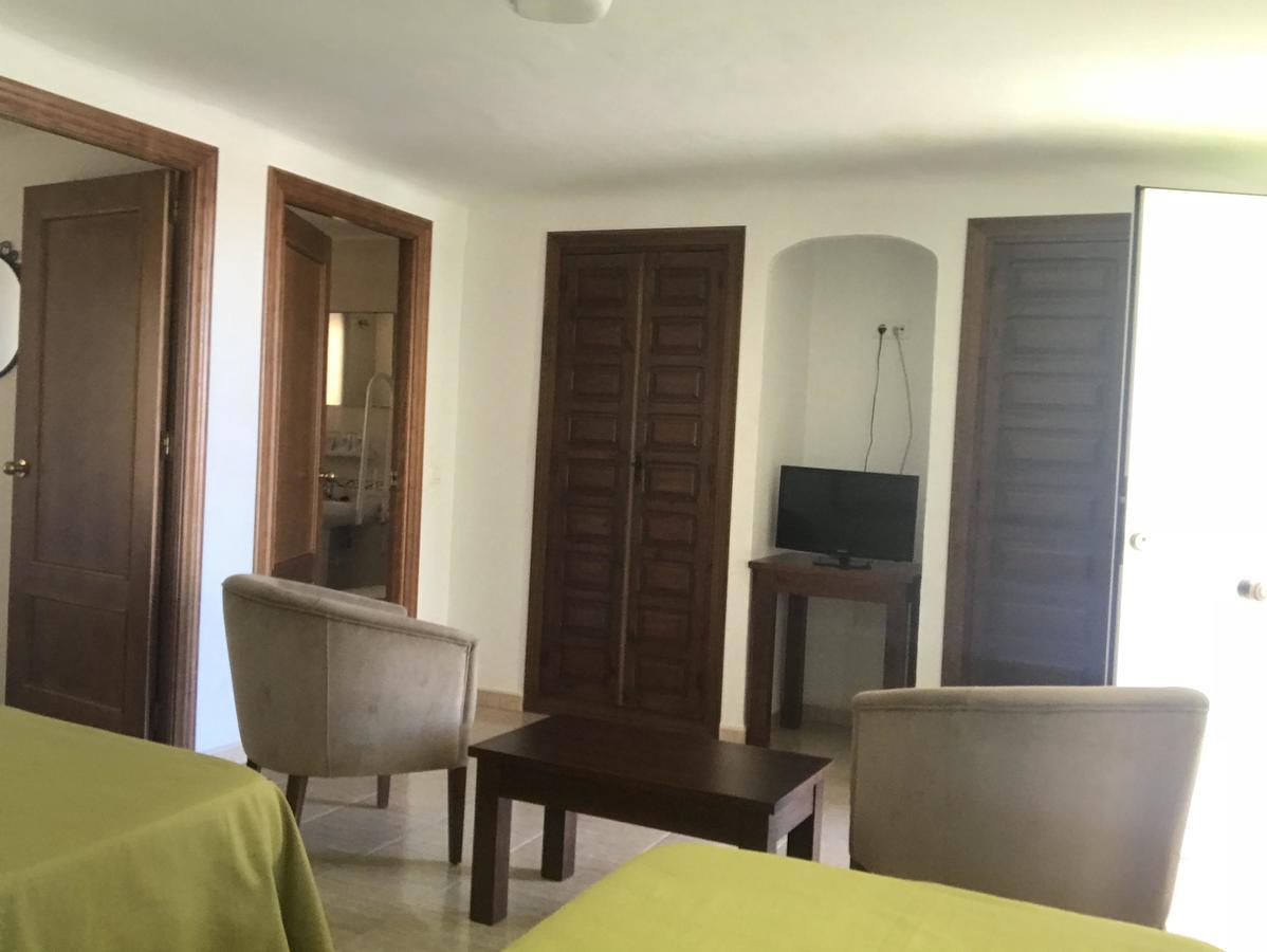 Hostal Esperanza Benajarafe Buitenkant foto