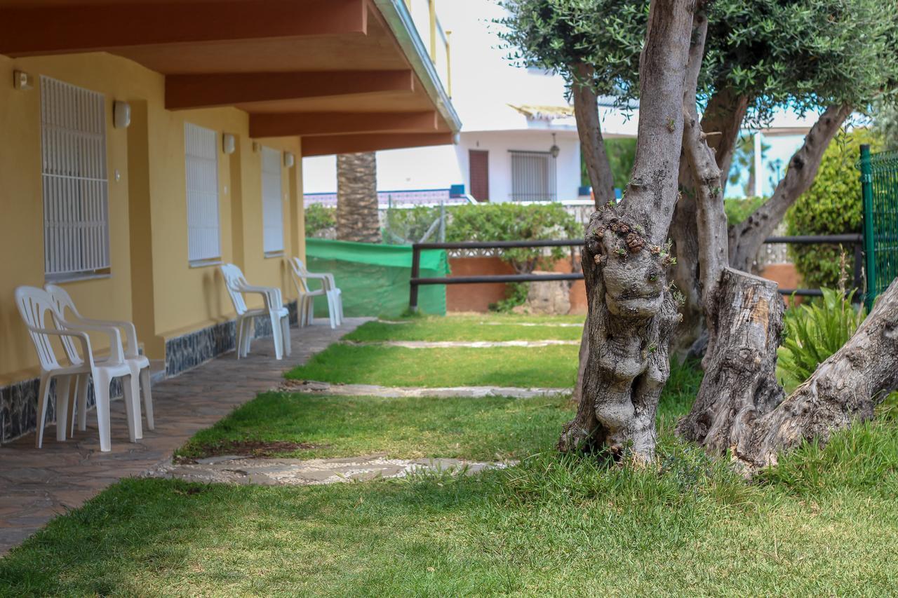 Hostal Esperanza Benajarafe Buitenkant foto