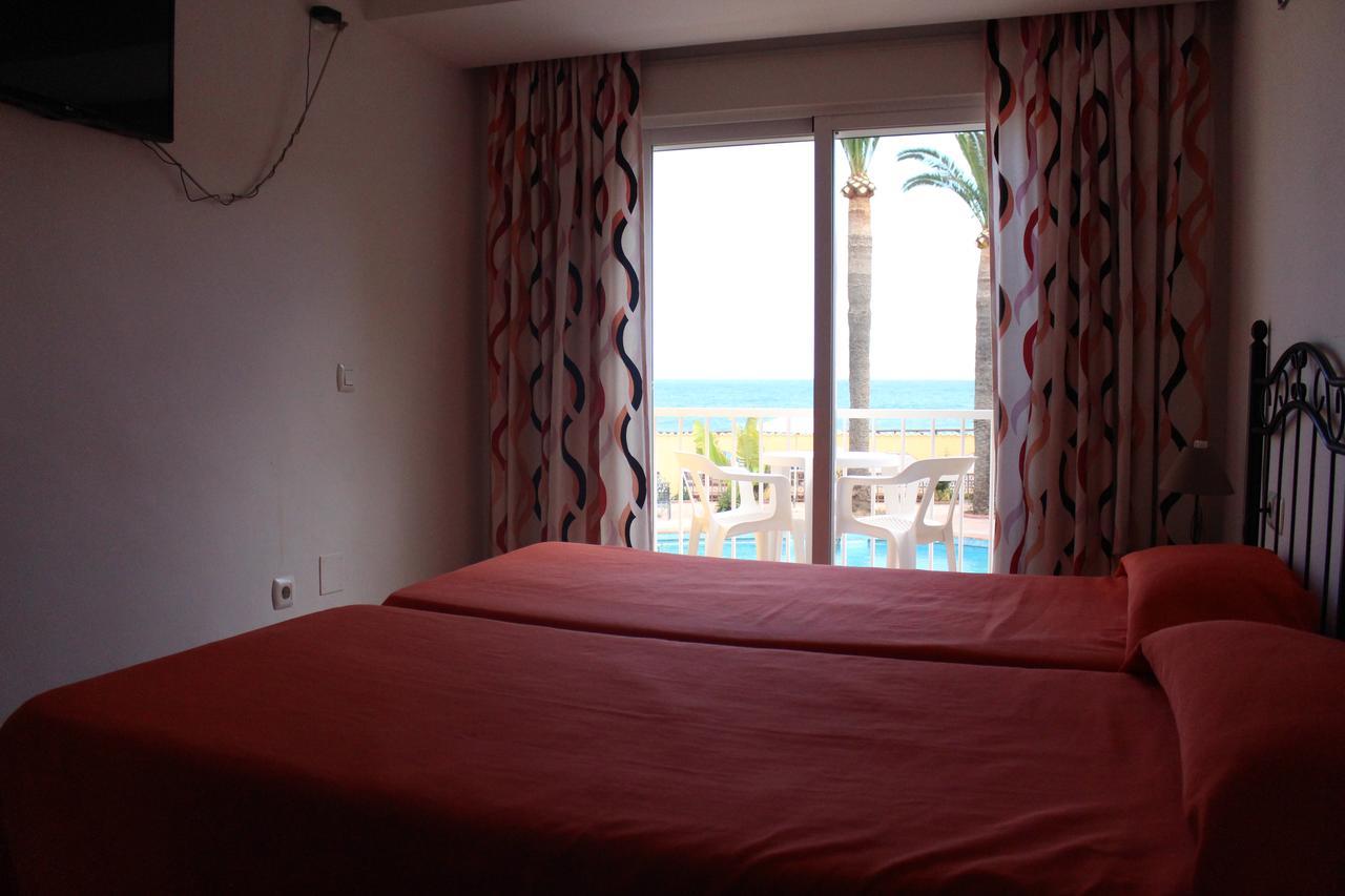 Hostal Esperanza Benajarafe Buitenkant foto
