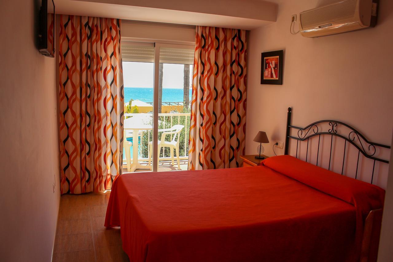 Hostal Esperanza Benajarafe Buitenkant foto