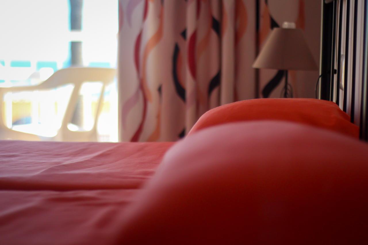 Hostal Esperanza Benajarafe Buitenkant foto