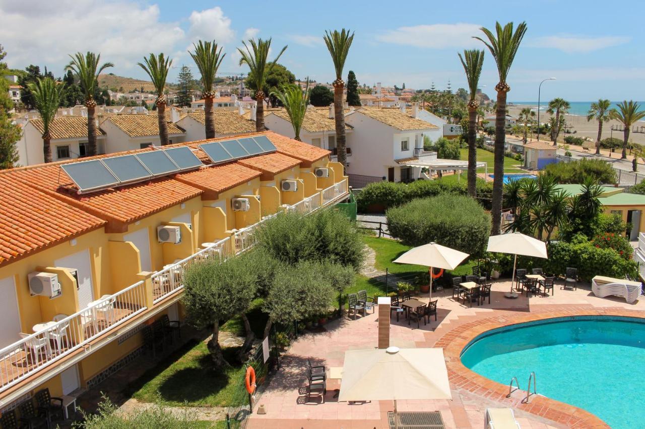 Hostal Esperanza Benajarafe Buitenkant foto
